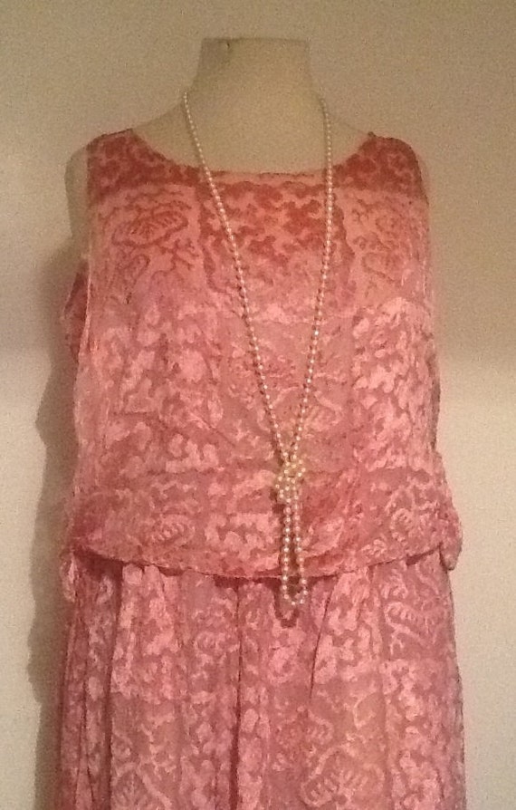 Beautiful original vintage 20's Pink burnout velve