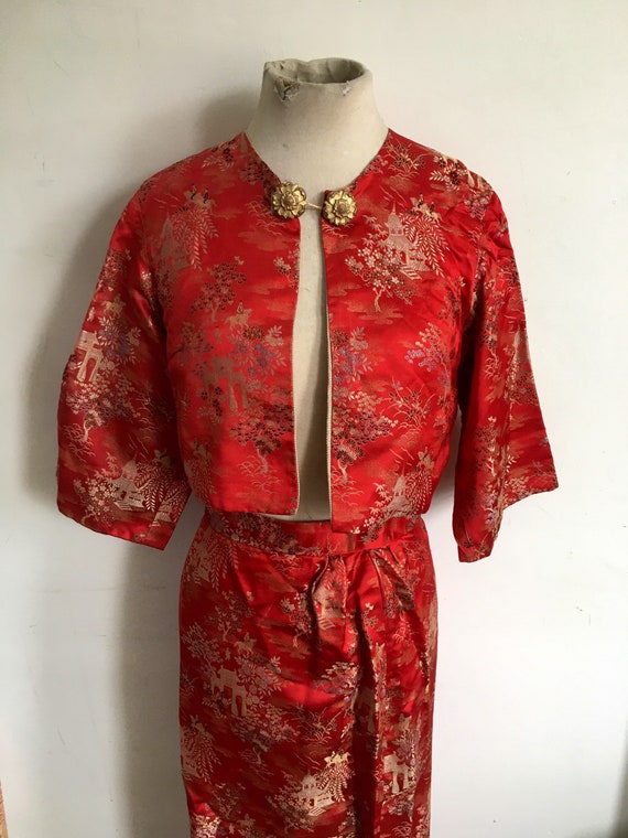 Stunning vintage red Chinese Silk embroidered for… - image 8