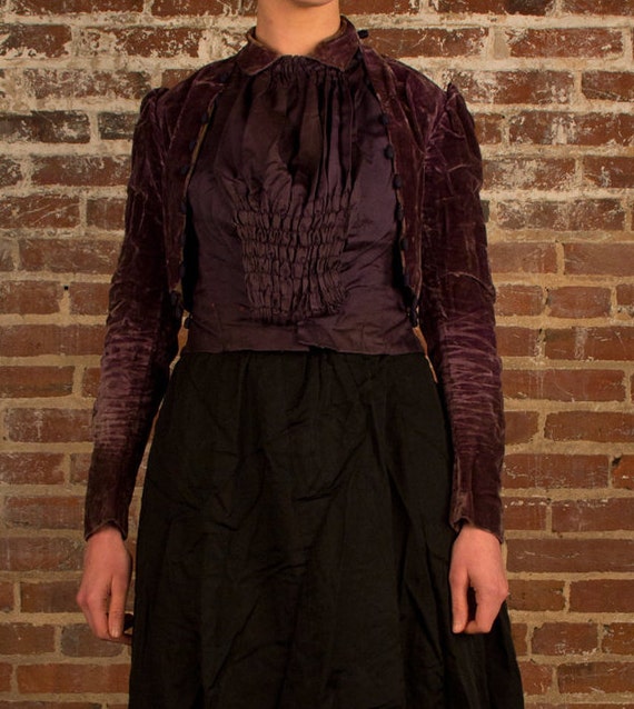 Antique Victorian bodice, purple velvet
