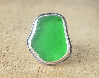 Size 9 Kelly Green Sea Glass Ring - Genuine Sea Glass, Natural Sea Glass, Sea Glass Jewelry, Beach Glass, Beach Glass Jewelry Ring
