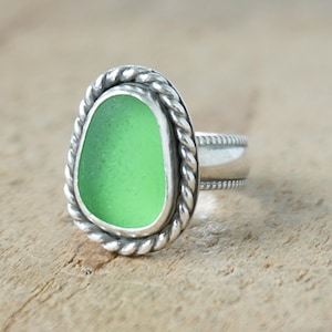 Size 6 Kelly Green Sea Glass Statement Ring - Genuine Sea Glass, Natural Sea Glass, Sea Glass Jewelry, Beach Glass Ring