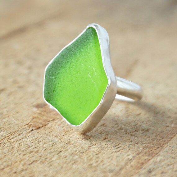 Size 8 1/4 Lime Green Sea Glass Ring