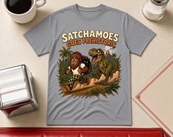 面白い恐竜シャツ メンズ レディース、サスカッチ T レックス ギフト T シャツ、黒猫付き先史時代の恐竜シャツ、サチャモエズ 先史時代へ