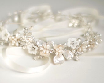 Wedding headband. Pearl headband. Floral Bridal head piece. One of kind bridal hair accessories.