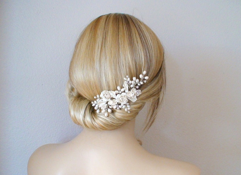 Bridal hair comb. Vine flower pearl hair comb. Wedding decorative combs. Pearl hair comb. Bridal accessories. image 1