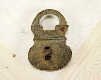 Antique Brass Padlock, Ancient Small Lock, Tiny Padlock, Rustic Primitive Decor, Collectibles, Dig finds