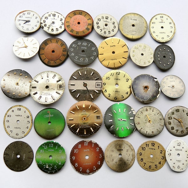 Vintage round small watch faces - Mechanical watch parts - set of 30 - c154