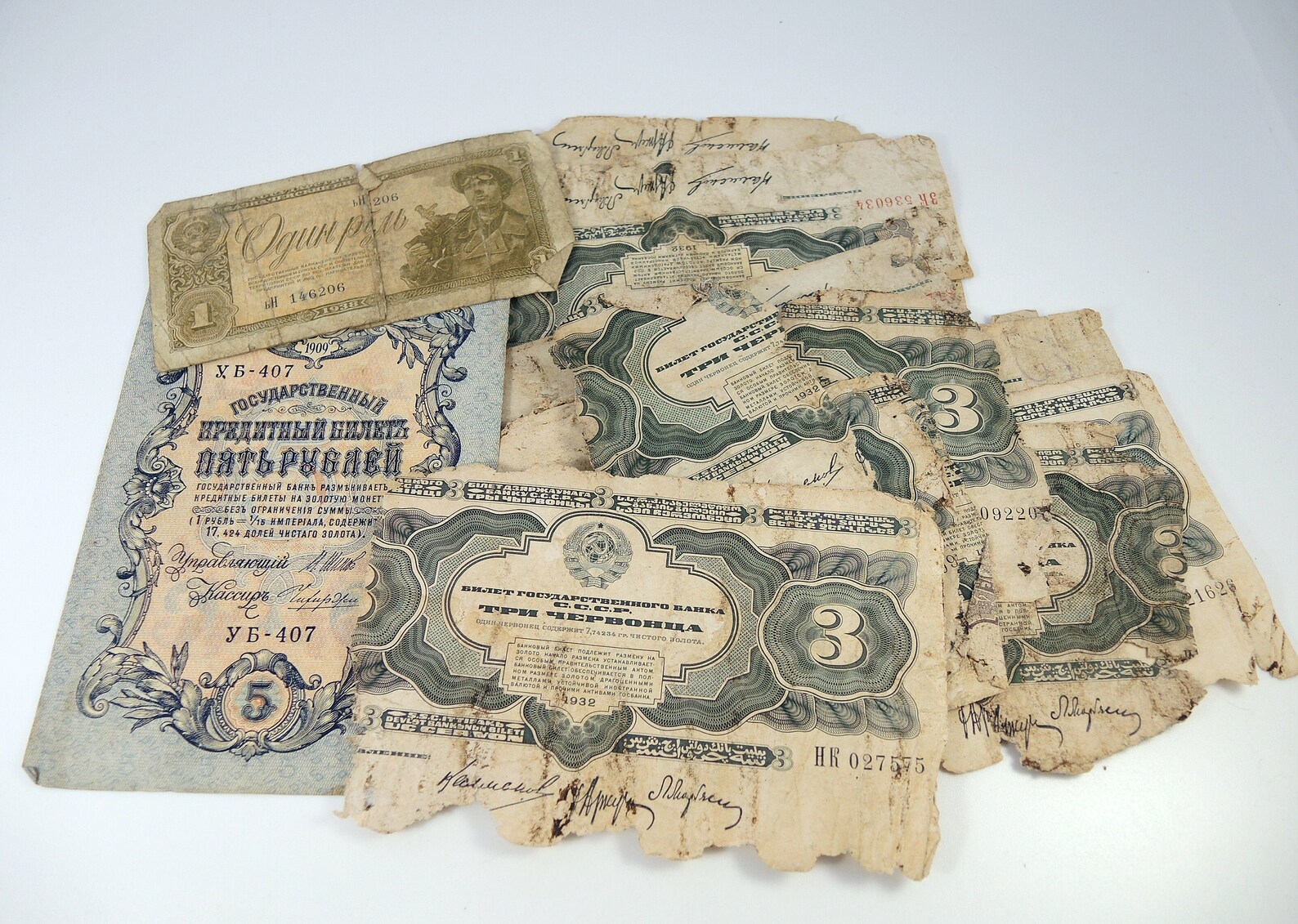 сон старые бумажные деньги