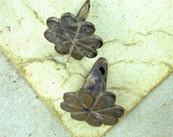 Antique Flower Pendant, Ancient Bronze connector, Big Brass Buttons, Primitive Bronze Finding, Harness Parts, Dig finds - set of 2 - f153