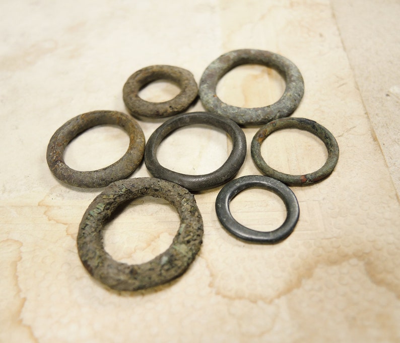 set of 5 Bronze Dig Finds a6 Antique Brass Rings