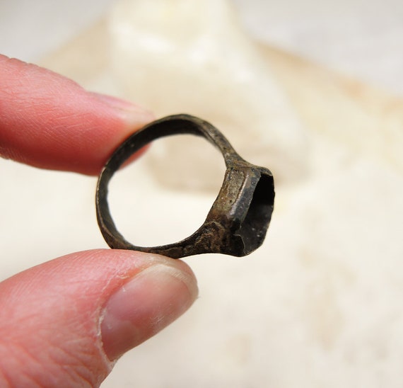 Antique Signet Ring, Ancient Bronze Ring, Primiti… - image 6