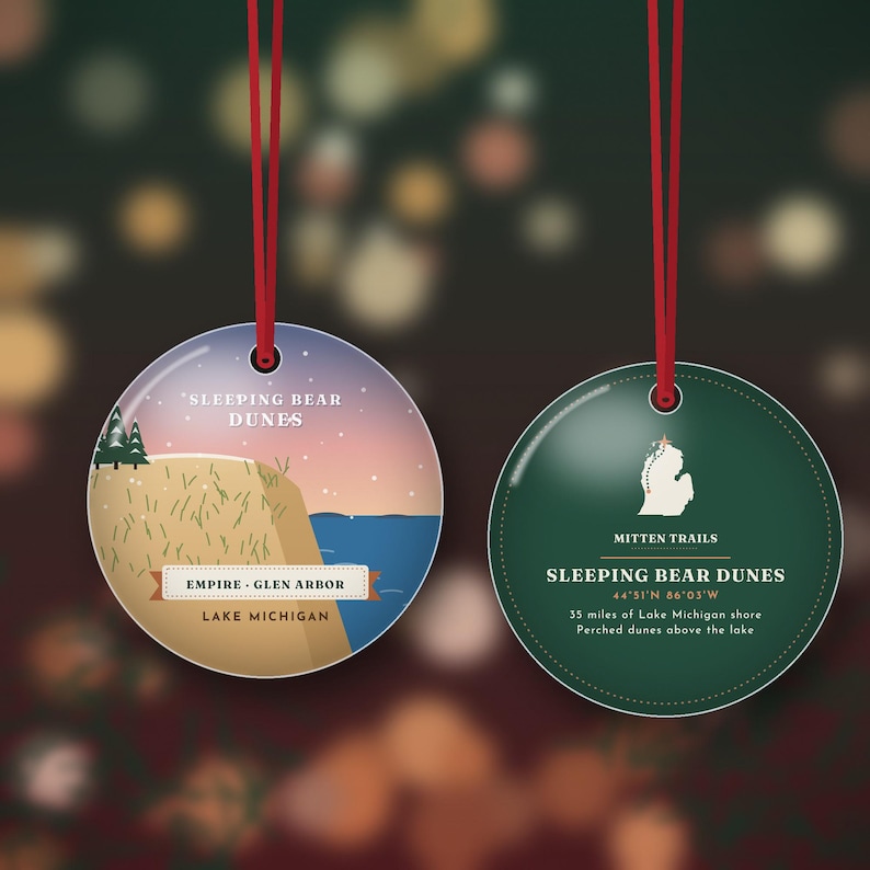 Adorno navideño Sleeping Bear Dunes, Lago Michigan e Islas Manitou, Regalo de dunas del norte de Michigan, Metal de doble cara imagen 1