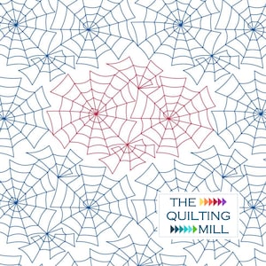 Peut inclure: Un fond blanc avec un motif répété de toiles d'araignées bleues et rouges. Le texte "THE QUILTING MILL" est dans le coin inférieur droit de l'image.