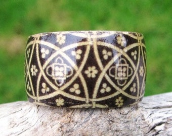 Black and White Textile Design -- adjustable wood ring