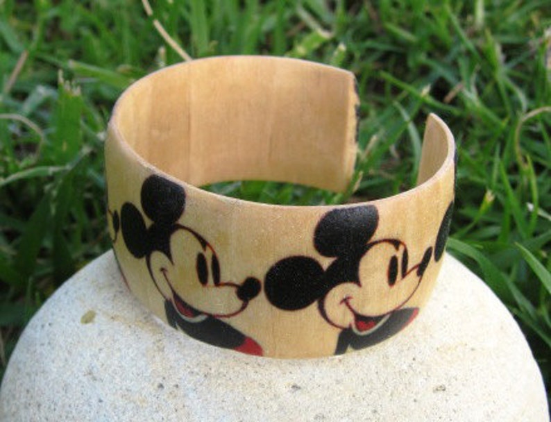 Patrón de ratón de Mickey Warholpulsera ajustable de madera imagen 4