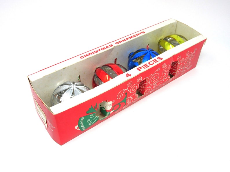 Vintage Plastic Jewelbrite Round Christmas Tree Ornaments Set of 4 Holiday Decorations Original Box Silver, Gold, Red and Blue Floral Design image 9