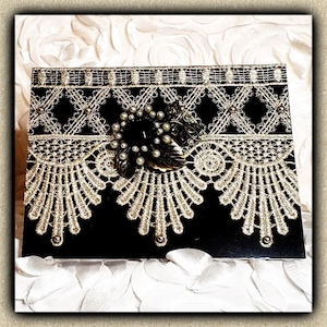 Note Card & Gift all in one, Black and Pearl Brooch,