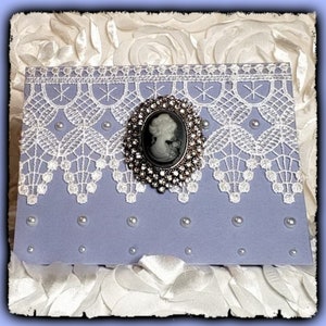 Note Card Blank, Blue Cameo Broche, Strass, Carte et Cadeau tout en un