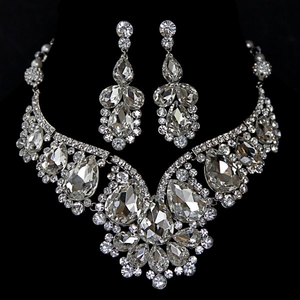 Vintage Inspired Bridal Necklace Set - Swarovski Crystal Necklace Set with Swarovski Pearl  and Crystal Chain
