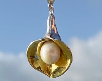 Calla Lily Single Lily Necklace with 22 gold and pure silver