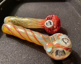 2 bob marley Yellow, Red, & Green American handblown PYREX  glass pipe rasta style with bob Marley millie on it