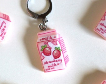 Pink Strawberry Milk Carton Stitch Marker for Knitting Crochet Notion Charm Progress Helper Keeper Notion Gift Stitchmarker