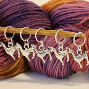 5 Alpaca Llama Stitch Marker Set of Silver Stitchmarker Knitting Charms to Mark Stitches Knit Gift Crochet Removeable Knitters Helper