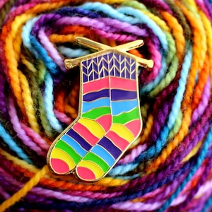 Sock Knitting Pin Enamel Pins Self Striping Yarn Hand Knit Toe up Cuff down Addicted Socks Knitting Needles Flair Badge Swag Notion
