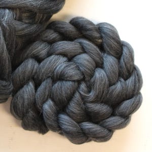 Heathered Dark Gray Merino &#39;Shadow&#39; Combed Top Wool Roving Undyed Wool Spinning Fiber