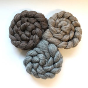 Blue Faced Leicester Naturally Colored BFL Combed Top Wool Roving Undyed Wool Spinning Fiber for Dyeing Fibre Batt Bare wool Brown Gray