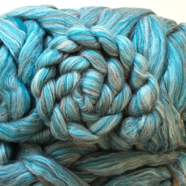 Shetland Silk Wool Blend 'Sea Swirl' Tussah Silk Blend Combed Top Roving Dyed Wool Spinning Fiber Fibre batt