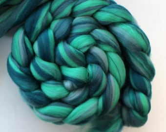 Merino Wool 'Harmony' Green Blend Combed Top Roving Dyed Wool Spinning Fiber Fibre