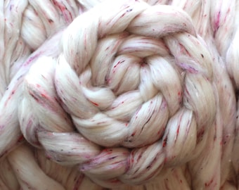 Polwarth Wool 'Tart' Tweed Combed Top Roving Dyed Wool Spinning Fiber Nep Ecru Undyed