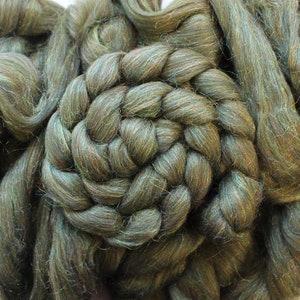 Sparkly Green Merino Blend 'Glitzy Moss' Wool Combed Top Rainbow Nylon Roving Dyed Wool Spinning Fiber