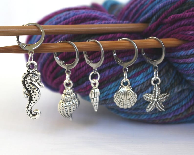 5 Stitch Marker Beach Seashell Set of Silver Stitchmarker Knitting Charms to Mark Stitches Knit Gift Crochet Removeable Moon