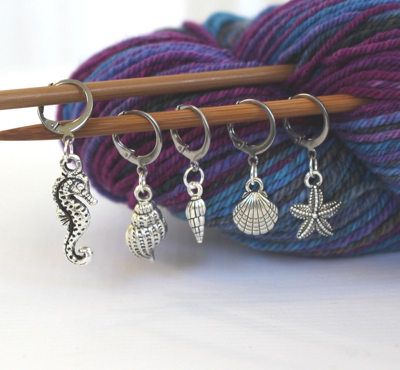 5 Stitch Marker Beach Seashell Set of Silver Stitchmarker Knitting Charms to Mark Stitches Knit Gift Crochet Removeable Moon