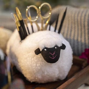 Lantern Moon Baabs Sheep Sherpa Accessories Needle Holder Knitting Knitter Gift Decor