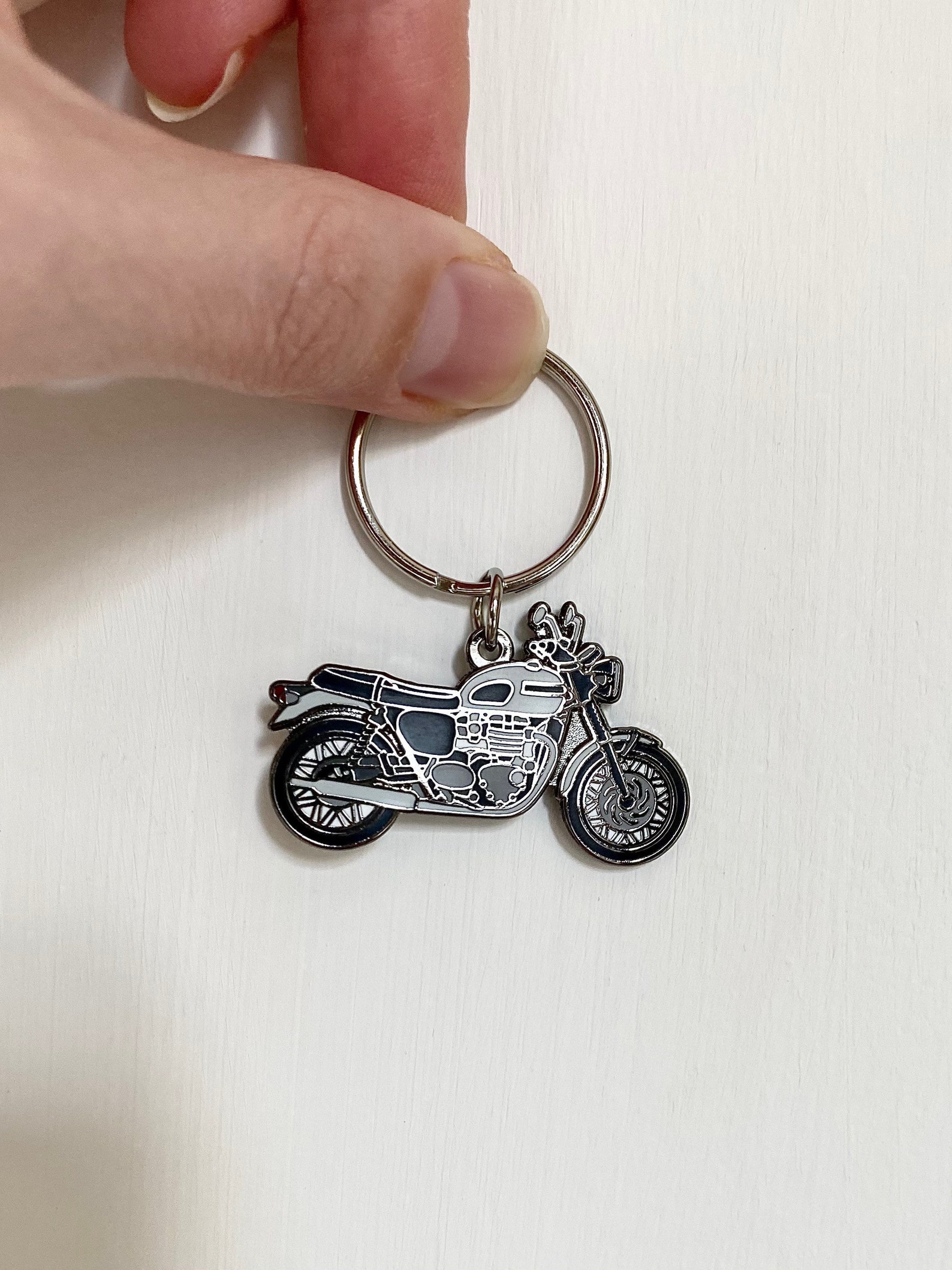 triumph bonneville keyring