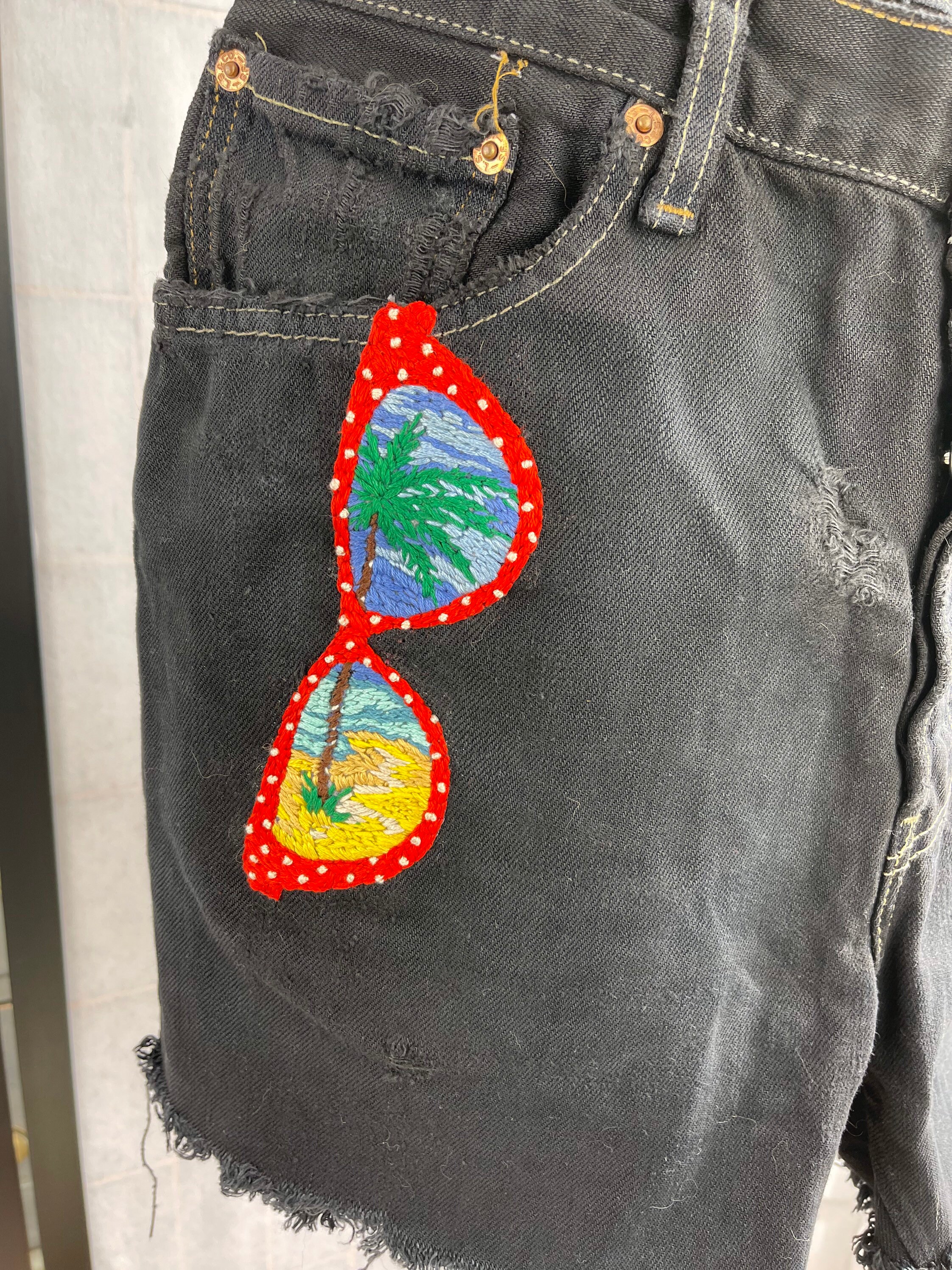 embroidered levi shorts