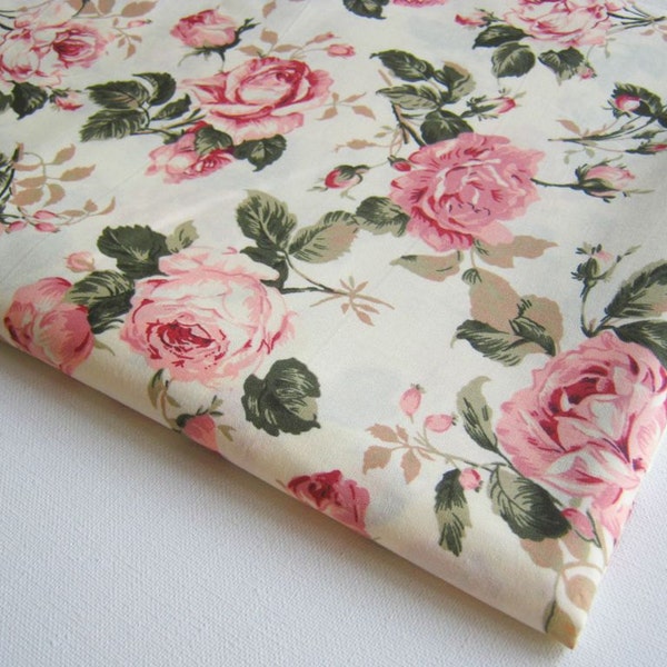 Tissu en coton vintage rose Tissu blanc Rose rose dans le jardin mariage, printemps, bouquet de fleurs roses, rideaux, tissu pour robe, emballage cadeau, CT146