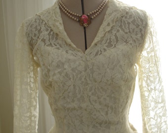 Antique Ivory Lace Wedding Dress and Lace Cap 1930/1940 Era Excellent Condition