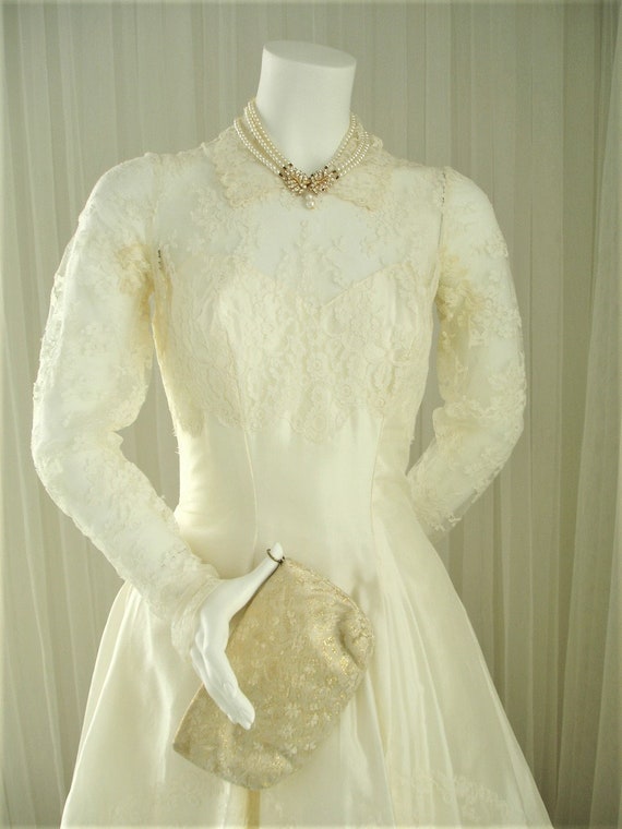 ILGWU Silk Shantung Silk Wedding Dress - image 1