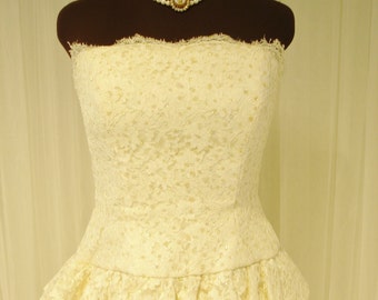 Vintage Original  Lillie Rubin Lace Wiggle/Column Wedding Dress with Peplum and Bow