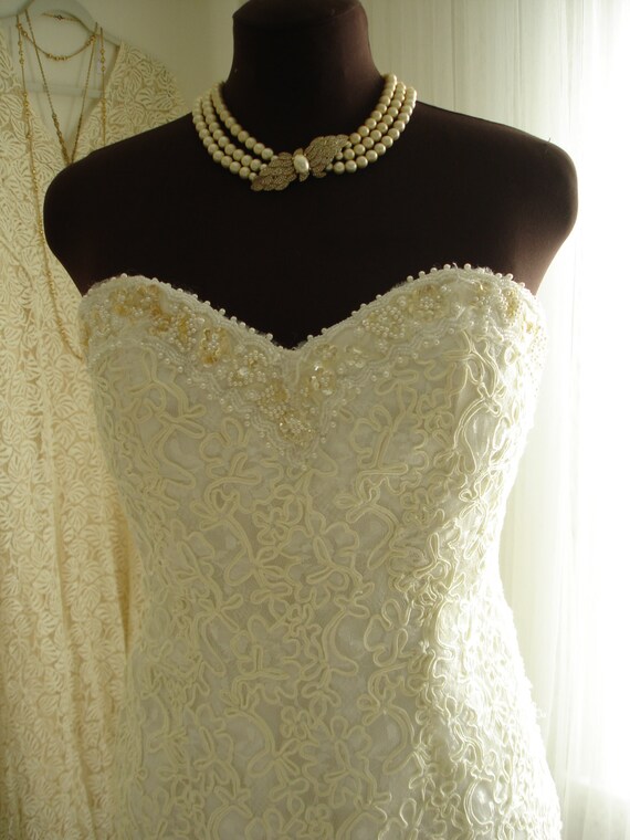 Beaded Lace Sweetheart Neckline Short Length Weddi