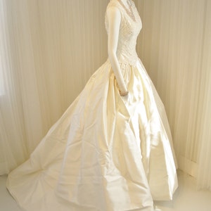 Vintage Beaded Pure Silk Ballgown Demetrios Wedding Dress image 3