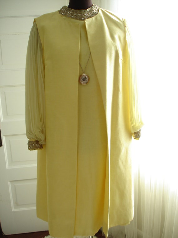 Lemon Creme Pleated Chiffon Sleeve 1960 Dress wit… - image 1