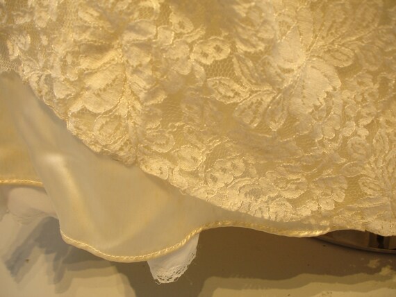 Ivory Wedding Dress 1940s Off the Shoulder Chanti… - image 6
