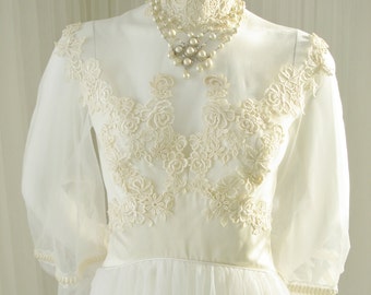 Vintage ILGWU 1960/1970 Illusion Bodice Bridal Wedding Dress with Satin and Lace Accents