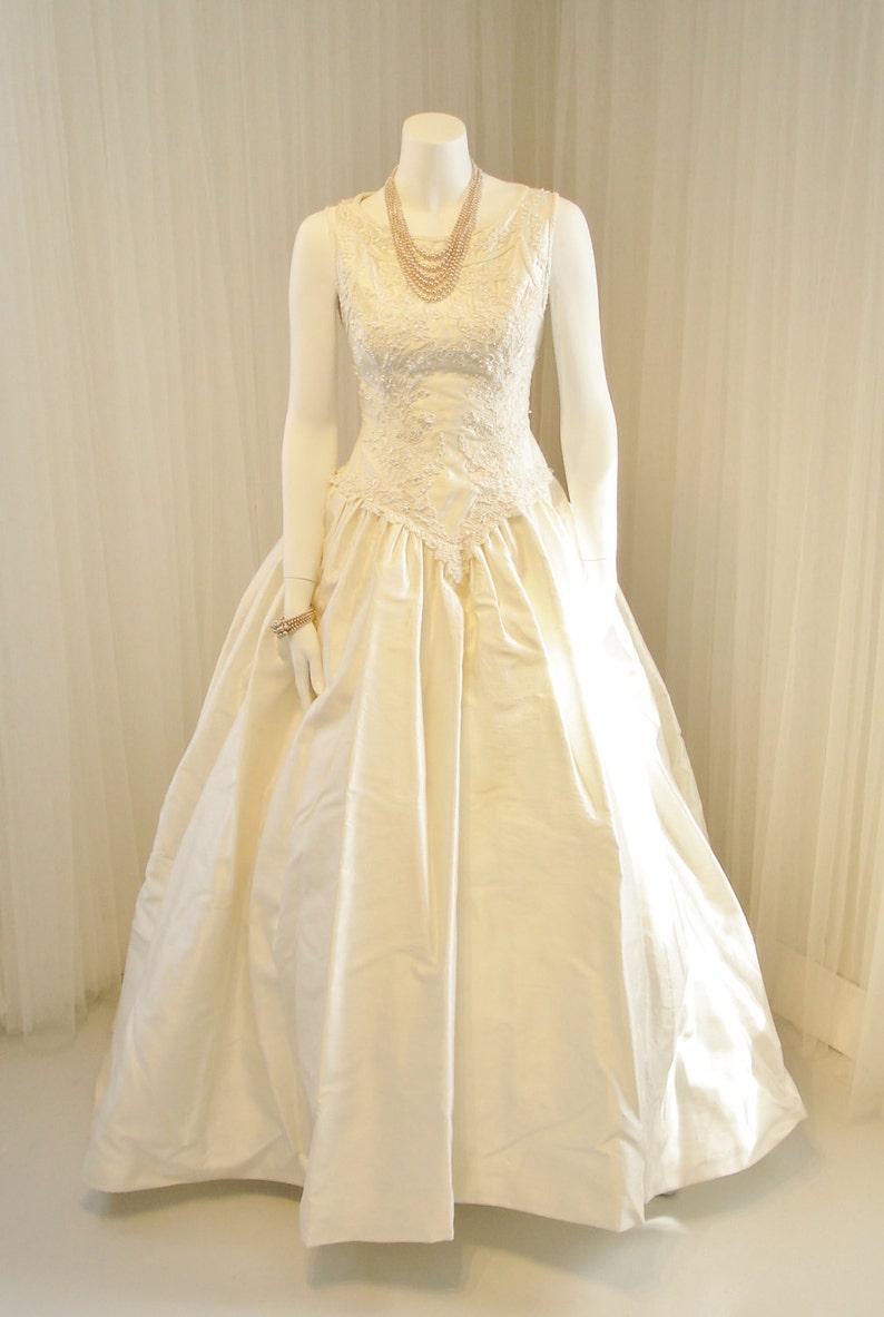 Vintage Beaded Pure Silk Ballgown Demetrios Wedding Dress image 2