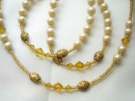 Necklace and Bracelet with Pearl, Topaz, and Gold… - image 2